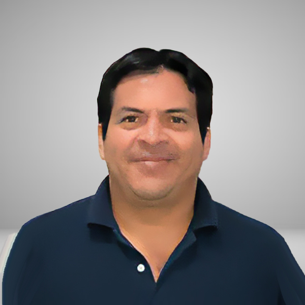 Sr. Miguel Alvarez